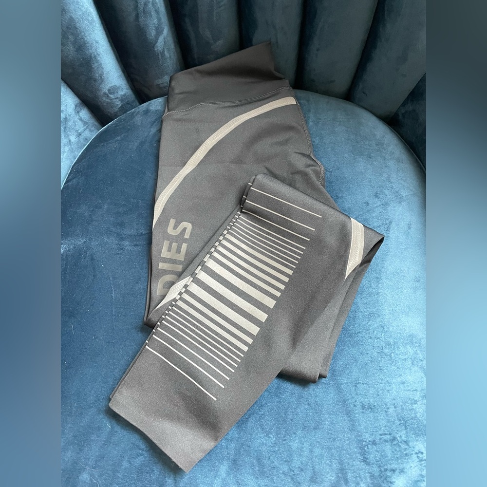 Better Bodies Leggins Small NWT